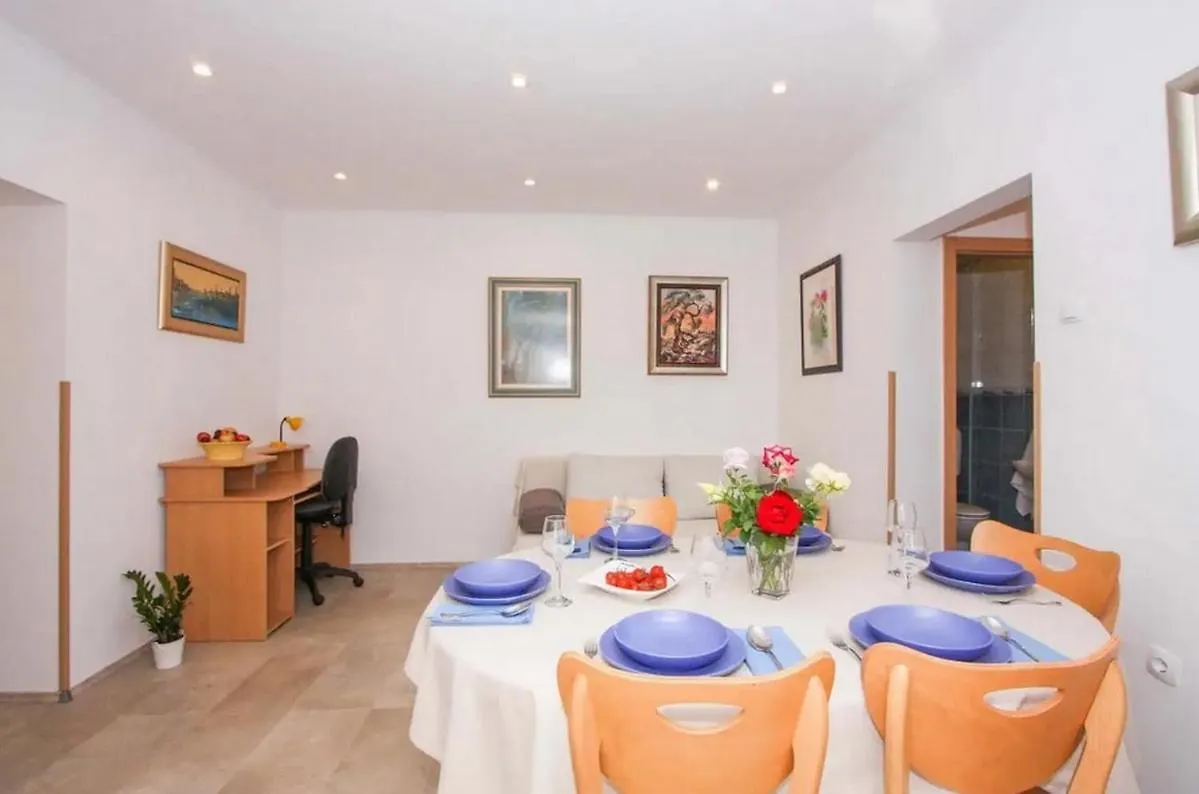 Apartments By The Sea Trogir - 20307