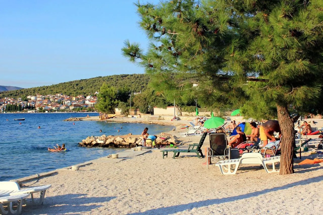 Apartments By The Sea Trogir - 20307